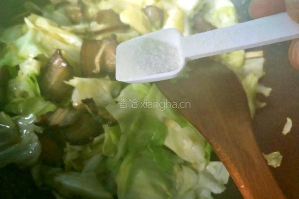 干锅腊肉包菜的做法图解10