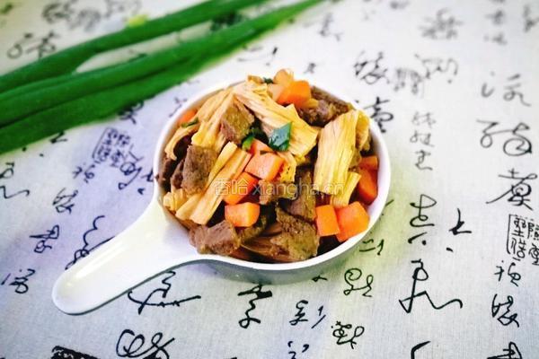牛肉腐竹煲