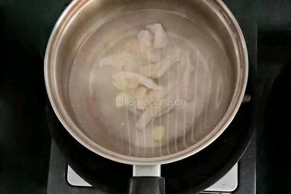 蔬菜粒粒面 (宝宝辅食）的做法图解1