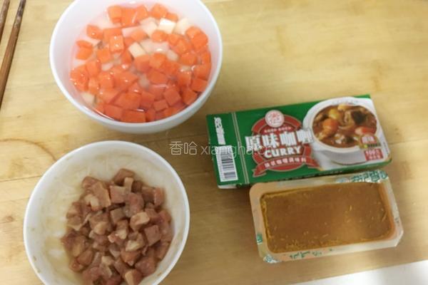 超级简单的咖喱饭！的做法图解1