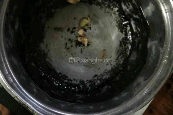 芥菜瘦肉汤的做法图解3