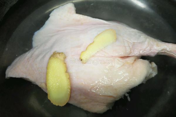 香酥卤鸭腿的做法图解1