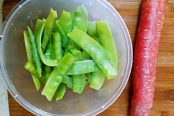 蒜泥荷兰豆的做法图解1