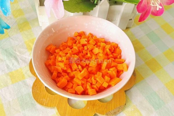 胡萝卜小米粥的做法图解3