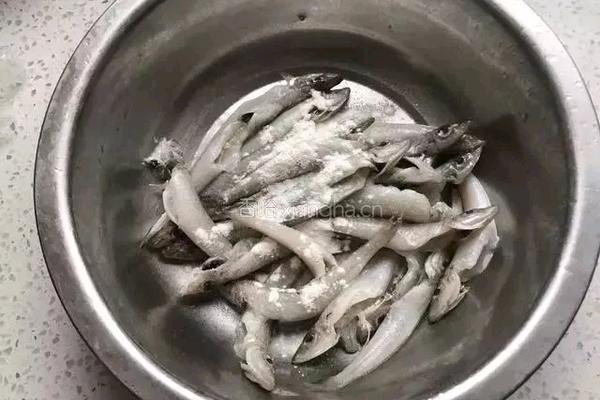 香酥沙丁鱼的做法图解6
