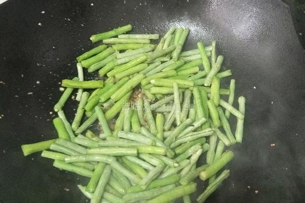 紫苏炒豆角的做法图解6