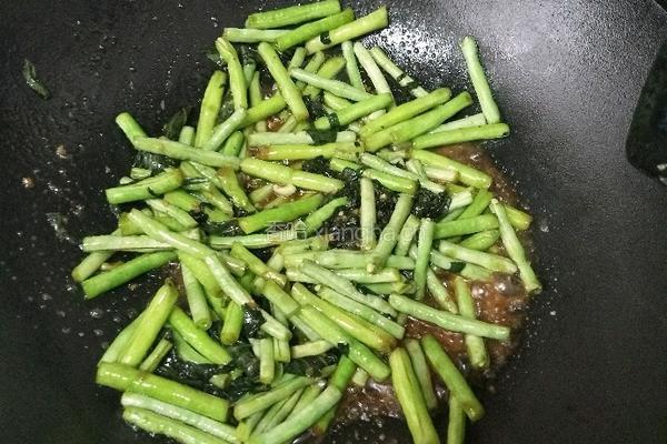 紫苏炒豆角的做法图解9