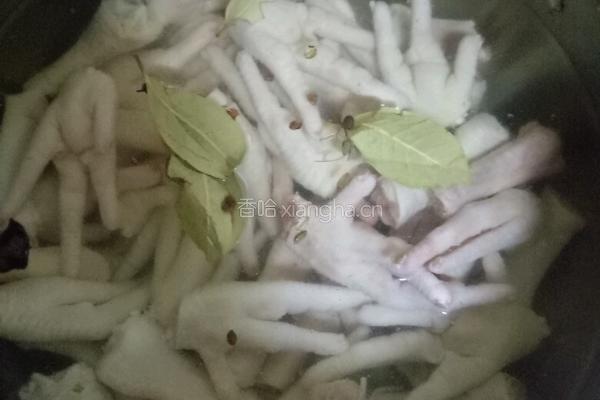 柠檬酸辣鸡爪的做法图解5