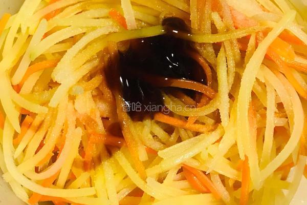 鸟巢土豆丝的做法图解3