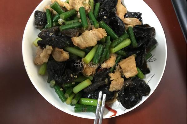 蒜苔炒肉的做法图解6