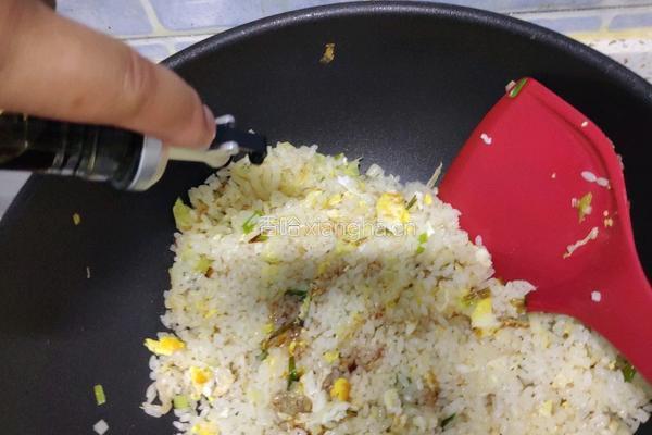 蛋炒饭的做法图解7