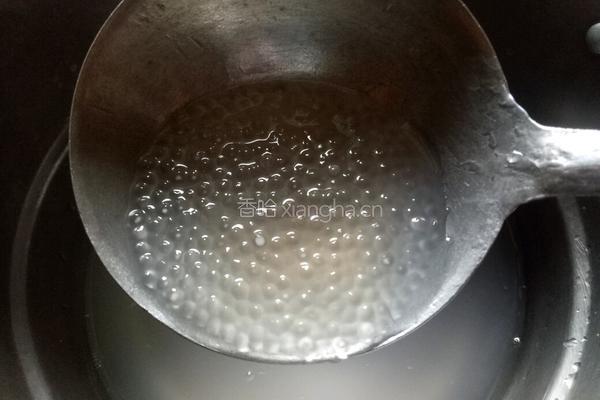 芒果香焦西米露的做法图解2