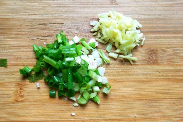 夏日轻食茄汁菌菇豆腐汤的做法图解6