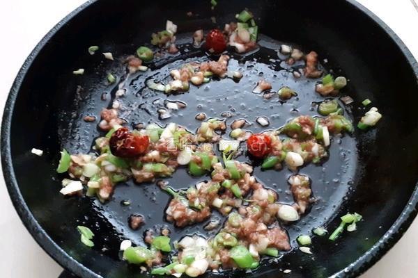 虾酱烧豆腐的做法图解5