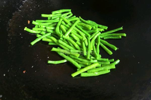 烧肉炒豆角的做法图解4