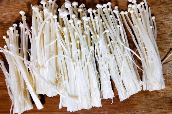 金针菇炒韭菜的做法图解3