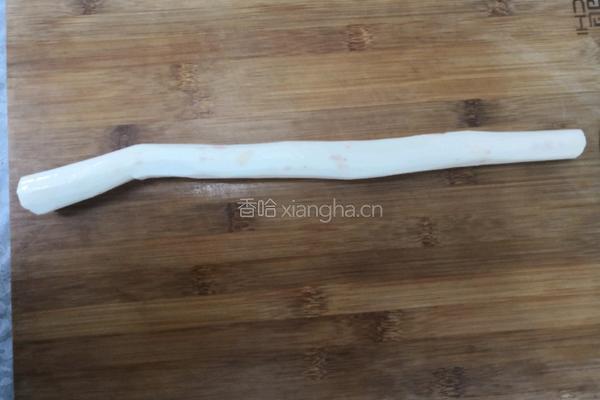三药莴笋炒木耳的做法图解1