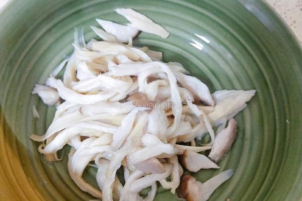 杏鲍菇拌菠菜的做法图解9