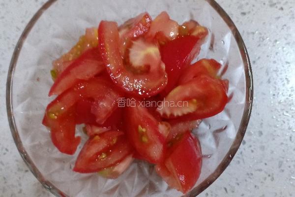 番茄金针菇汤的做法图解2