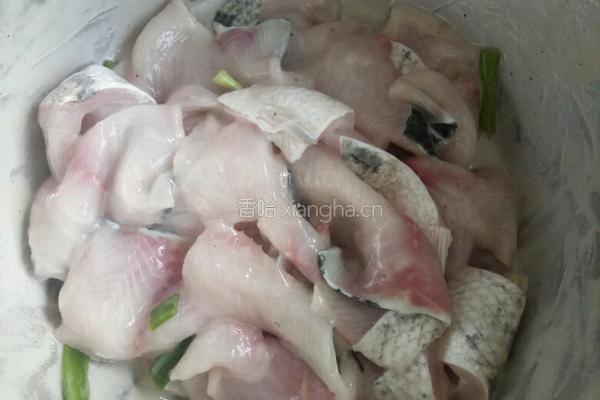 家常酸菜鱼的做法图解2