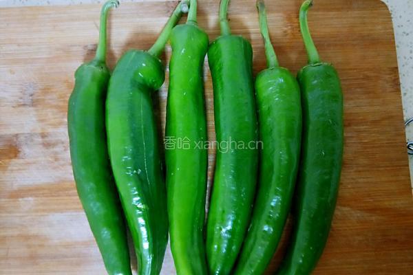 虎皮尖椒(轻食减脂）的做法图解1