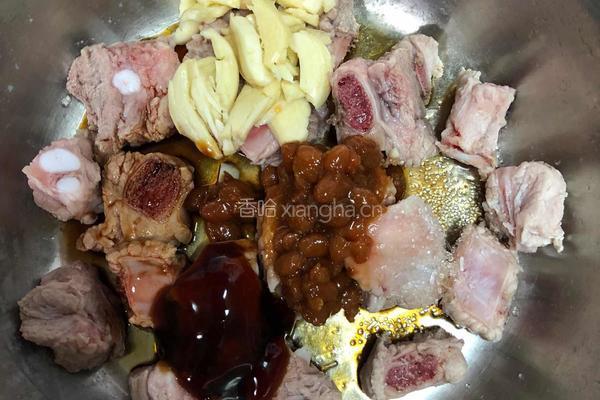 甜豆酱蒸排骨的做法图解2