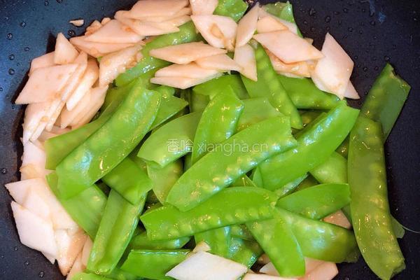 荷兰豆炒山药的做法图解7