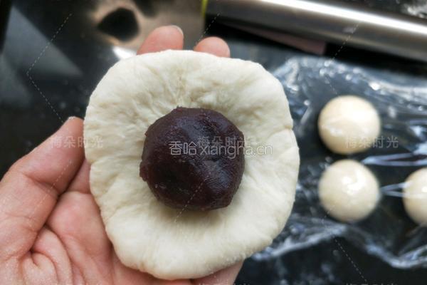 花朵豆沙面包的做法图解11