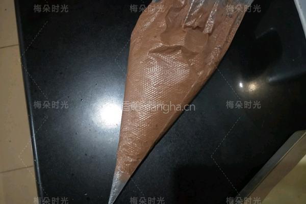可可旋风蛋糕卷的做法图解13