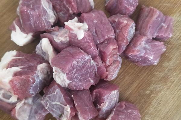 白萝卜炖牛肉#轻食减脂#的做法图解2