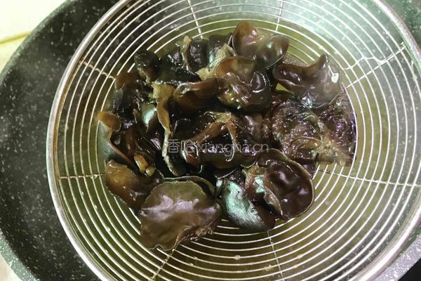 虫草花拌鸡胸肉的做法图解10