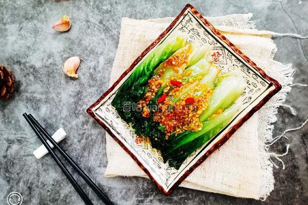 蒜蓉白灼生菜的做法图解9