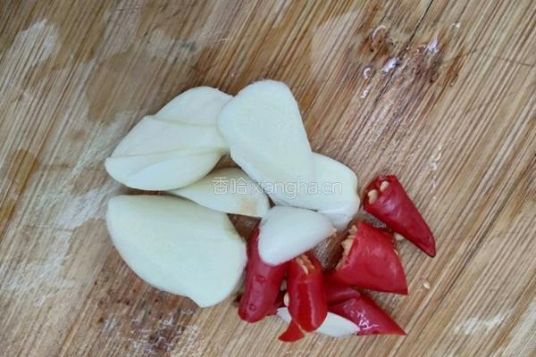 香菇炒油菜的做法图解3