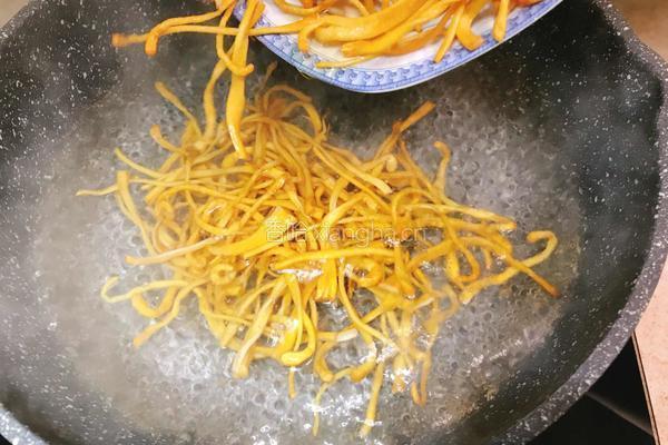 虫草花拌木耳的做法图解4