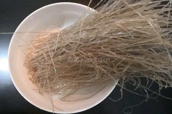 凉拌粉丝的做法图解2