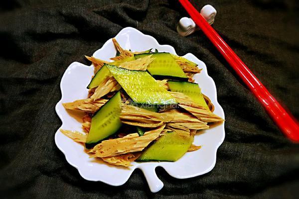 黄瓜拌腐竹的做法图解16