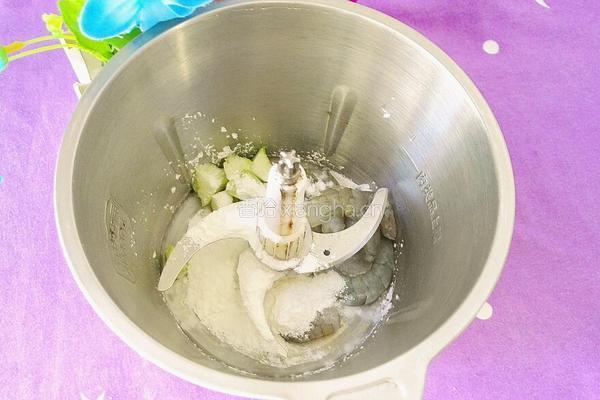 丝瓜虾球营养米糊的做法图解3