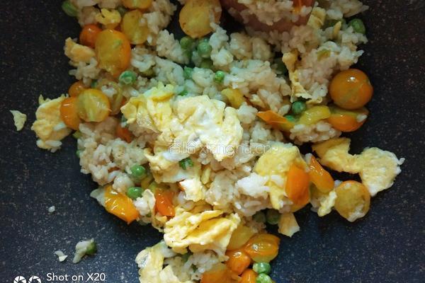 番茄豌豆炒饭的做法图解4