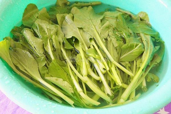 土豆炒菜心的做法图解3