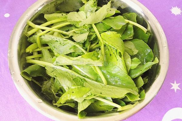 土豆炒菜心的做法图解4