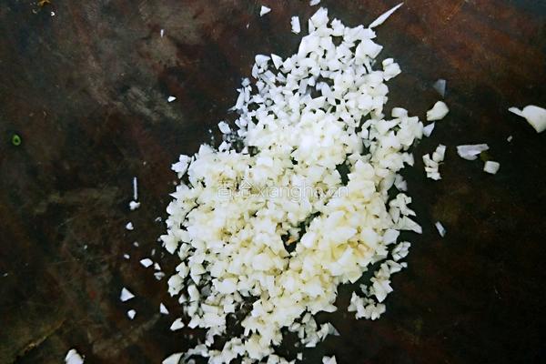 蒜香金针菇的做法图解8