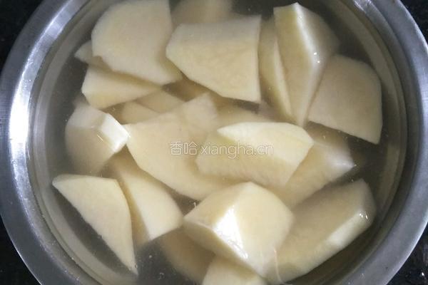 鸡腿烧土豆的做法图解2