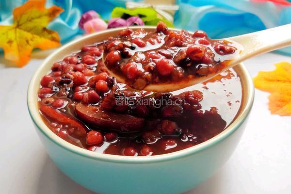红豆薏仁小米粥的做法图解1