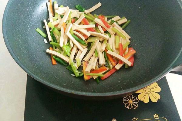 芹菜豆干的做法图解5
