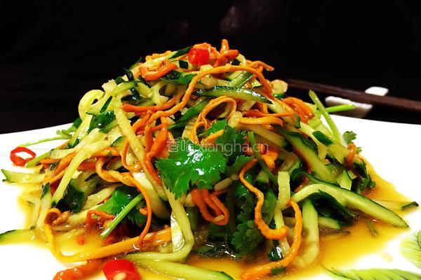 凉拌黄瓜虫草花的做法图解17