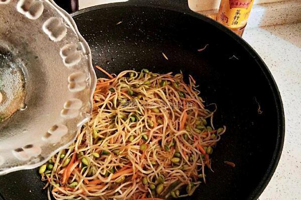 素炒豆芽的做法图解6