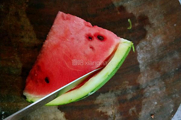 西瓜果盘的做法图解7