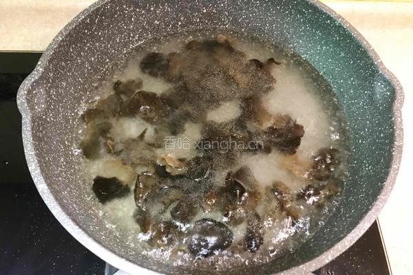 木耳拌花菜的做法图解8