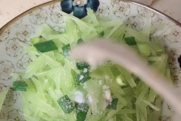 凉拌莴笋的做法图解6