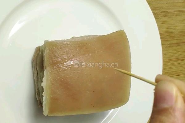 梅菜扣肉的做法图解2